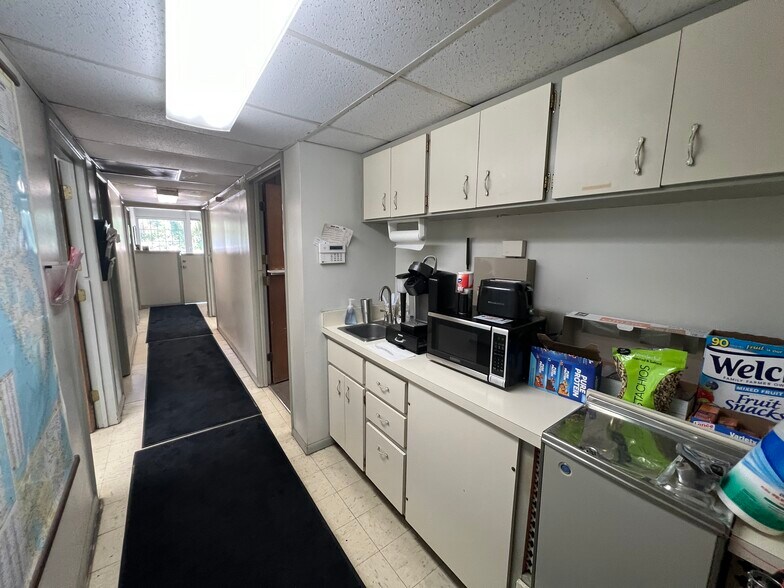 More Photos Of 5101 S 24th Ave, Tampa Manufacturing For Sale