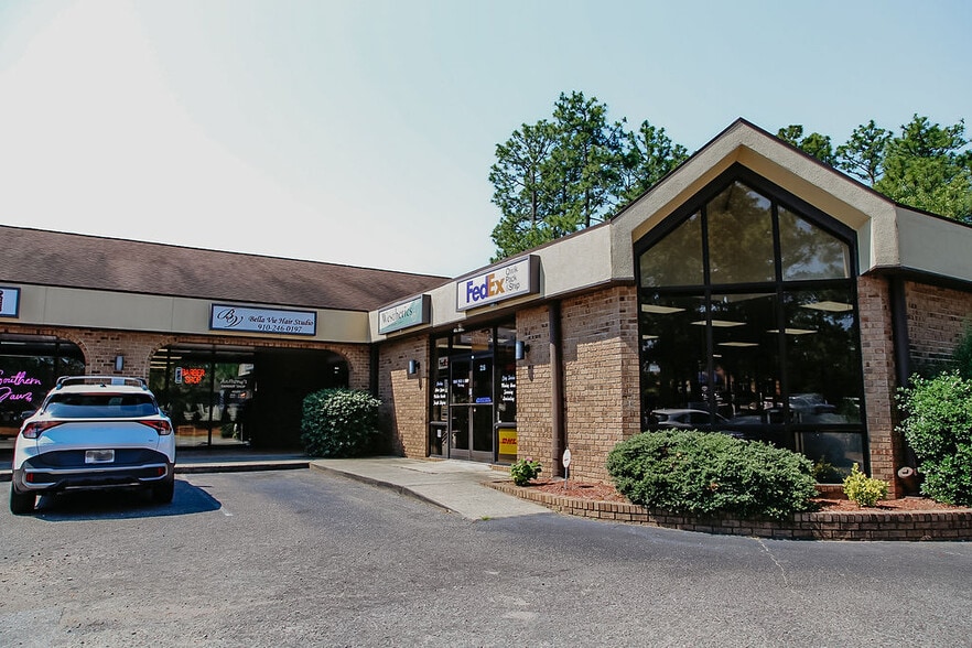 More Photos Of 206-216 Commerce Ave, Southern Pines Unknown For Lease
