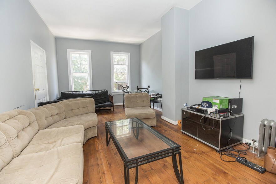 More Photos Of 731 Washington St, Reading Multifamily For Sale