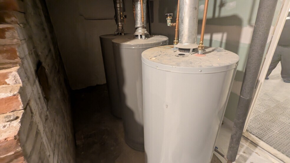 More Photos Of 15-17 Emmett St, Providence Apartments For Sale