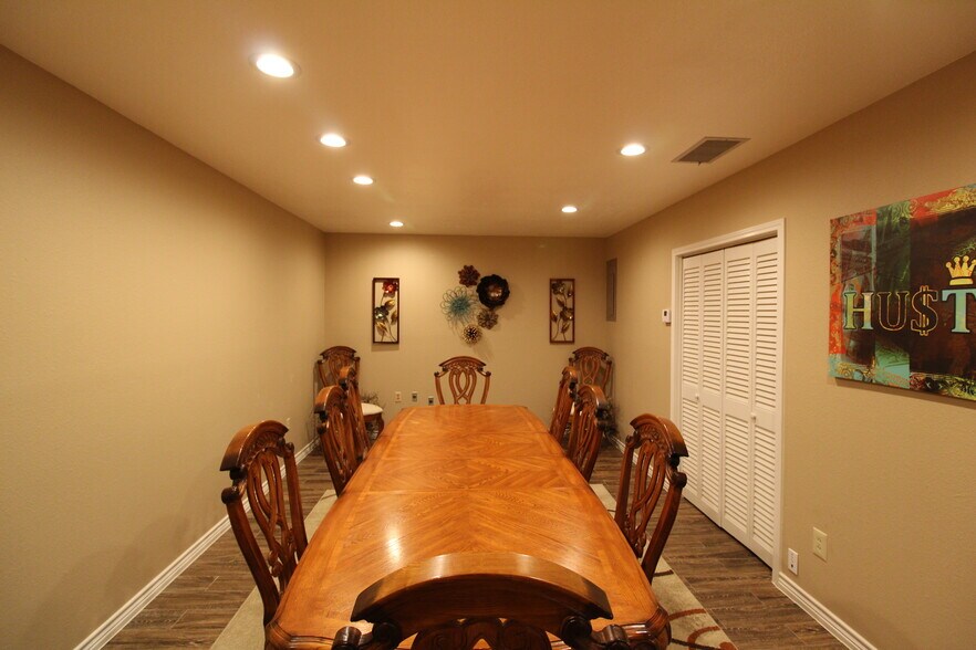 More Photos Of 1221 W University Blvd, Odessa Medical For Sale