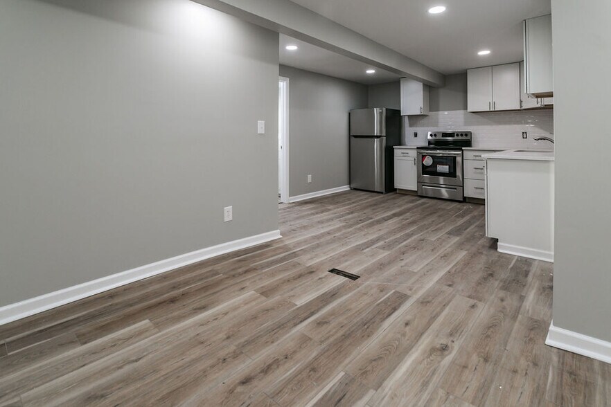 More Photos Of 4527 South St, Jamesville General Retail For Sale