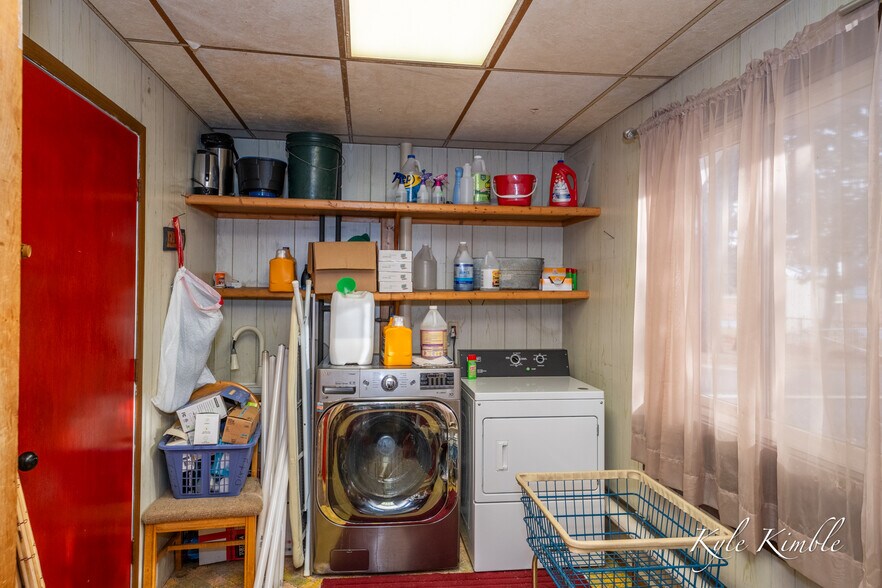More Photos Of 104 W Houghton Lake Dr, Prudenville Hotel For Sale