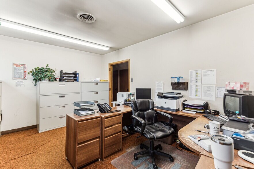 More Photos Of 1453 Edgmont Ave, Chester Office For Sale