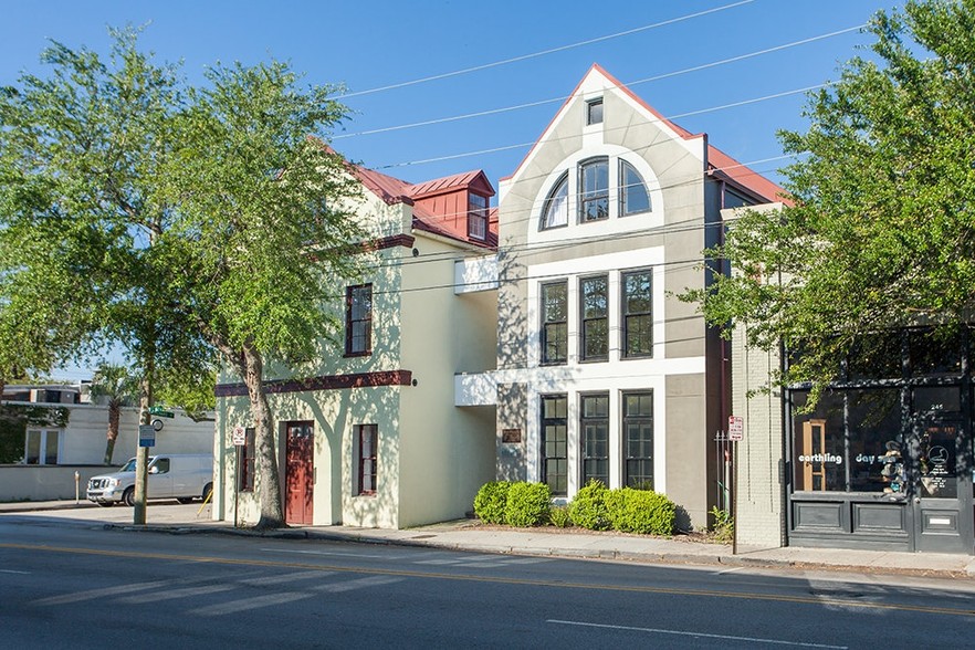 Primary Photo Of 241-243 E Bay St, Charleston Apartments For Sale