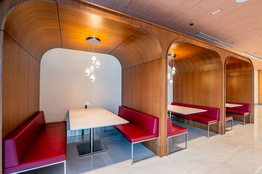 More Photos Of 5400 Lyndon B Johnson Fwy, Dallas Unknown For Lease