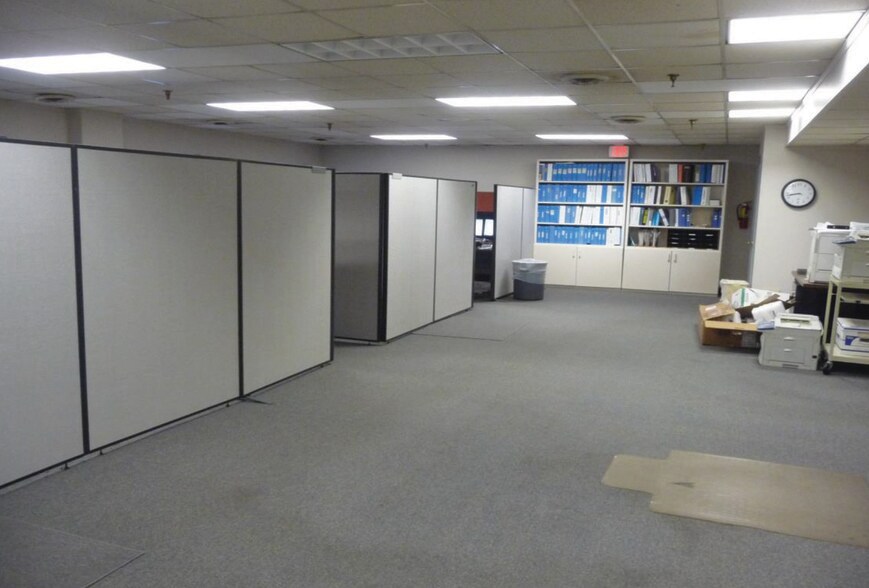 More Photos Of 4501 Ohio River Rd, Huntington Warehouse For Sale