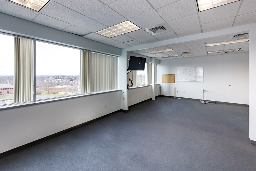 More Photos Of 50 Enterprise Ctr, Middletown Office For Sale