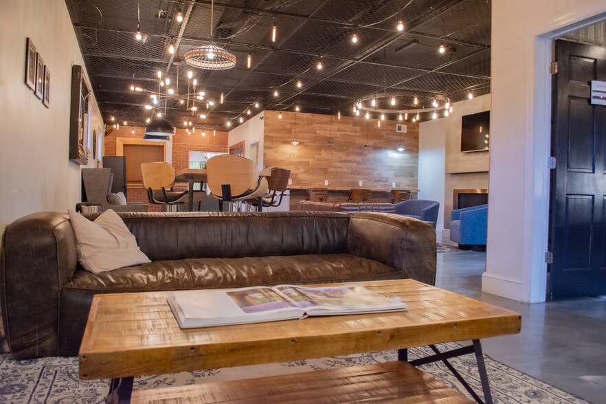 More Photos Of 126 E Burke St, Martinsburg Office For Sale