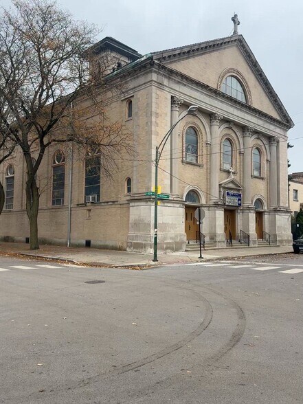 More Photos Of 5001 S Hermitage Ave, Chicago Religious Facility For Sale