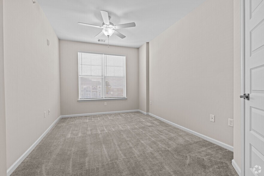 More Photos Of 3061 Godwin Blvd, Suffolk Apartments For Lease