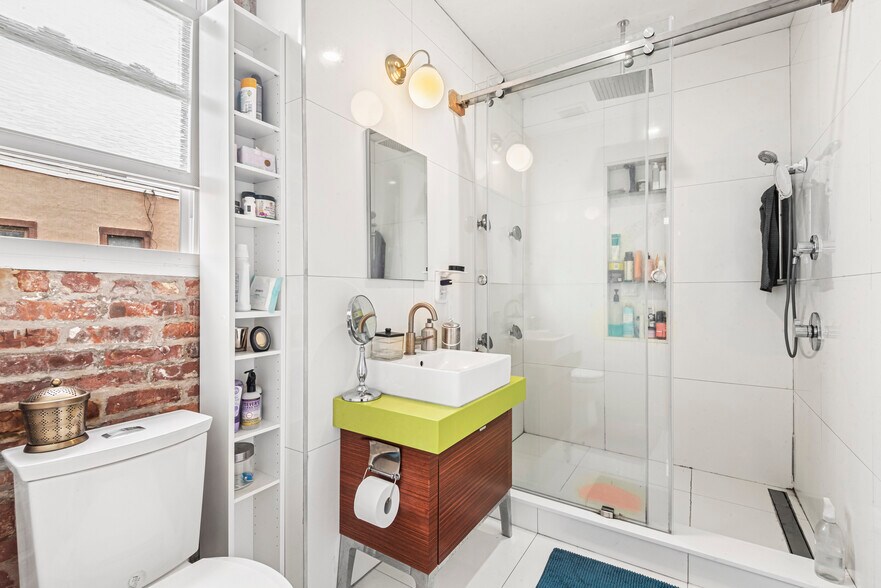 More Photos Of 260 Martin Luther King Jr Dr, Jersey City General Retail For Sale