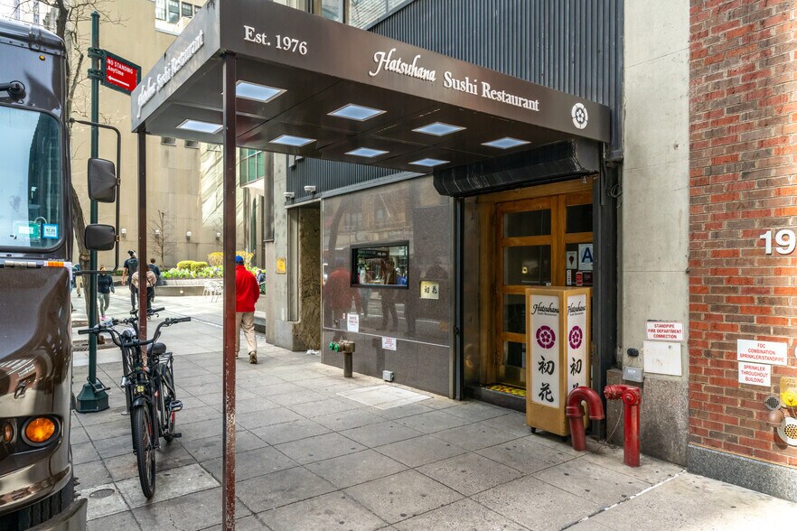 More Photos Of 17 E 48th St, New York Loft Creative Space For Lease