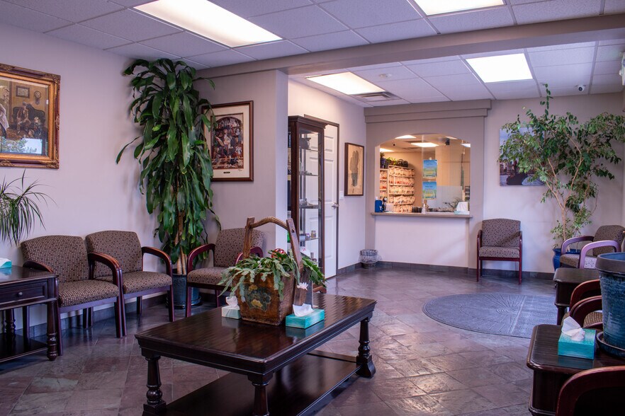 More Photos Of 480 E Prater Way, Sparks Medical For Sale