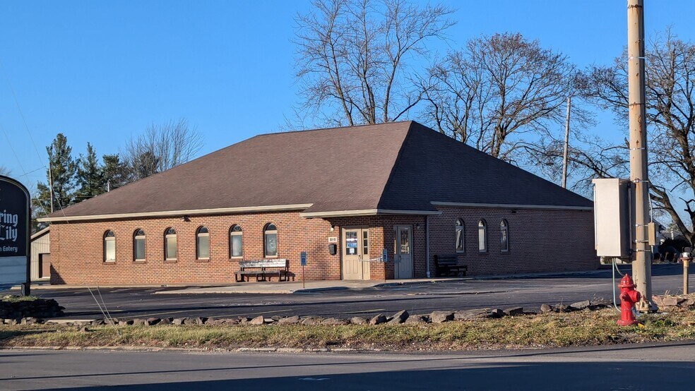 Primary Photo Of 819 E Main St, Crestline General Retail For Sale