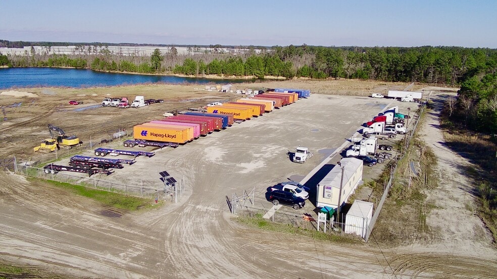 More Photos Of 270 DeMott Dr, Bloomingdale Land For Lease