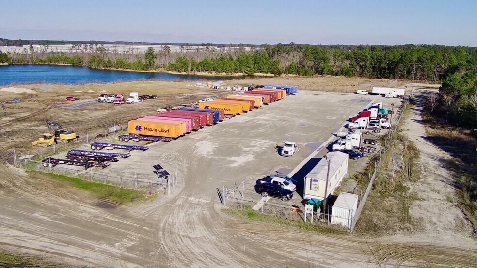 More Photos Of 270 DeMott Dr, Bloomingdale Land For Lease