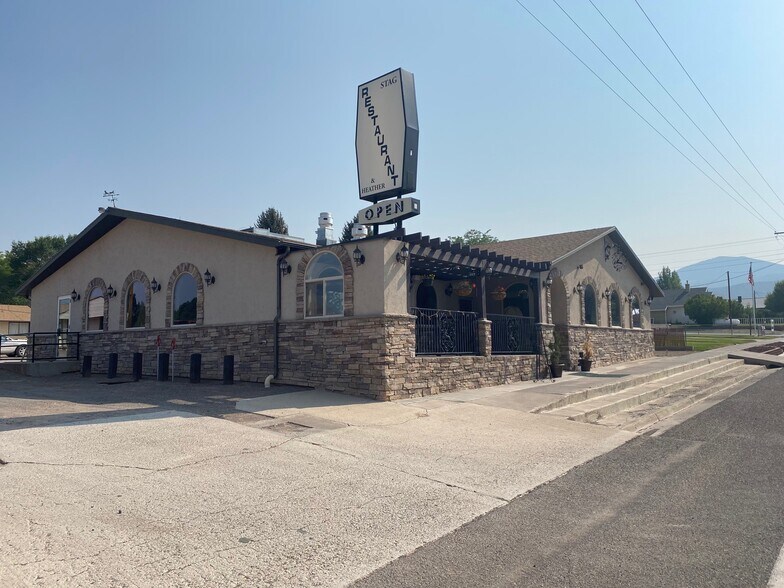 More Photos Of 240 West Main, Bicknell Restaurant For Sale