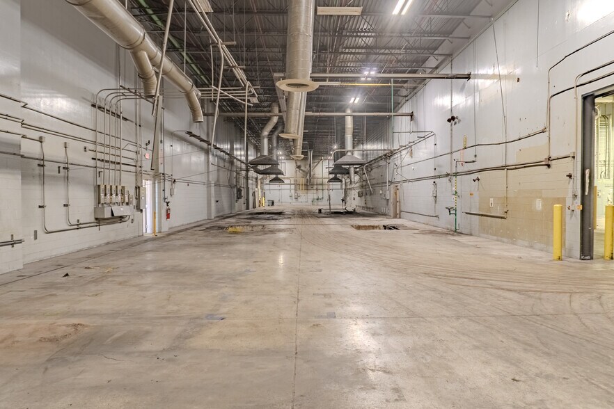 More Photos Of 4611 Wiseman Blvd, San Antonio Manufacturing For Sale