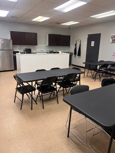 More Photos Of 7639 Crab Thicket Rd, Gloucester Office For Lease