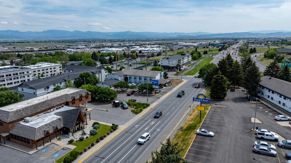 More Photos Of 2020 Prospect Ave, Helena Hotel For Sale