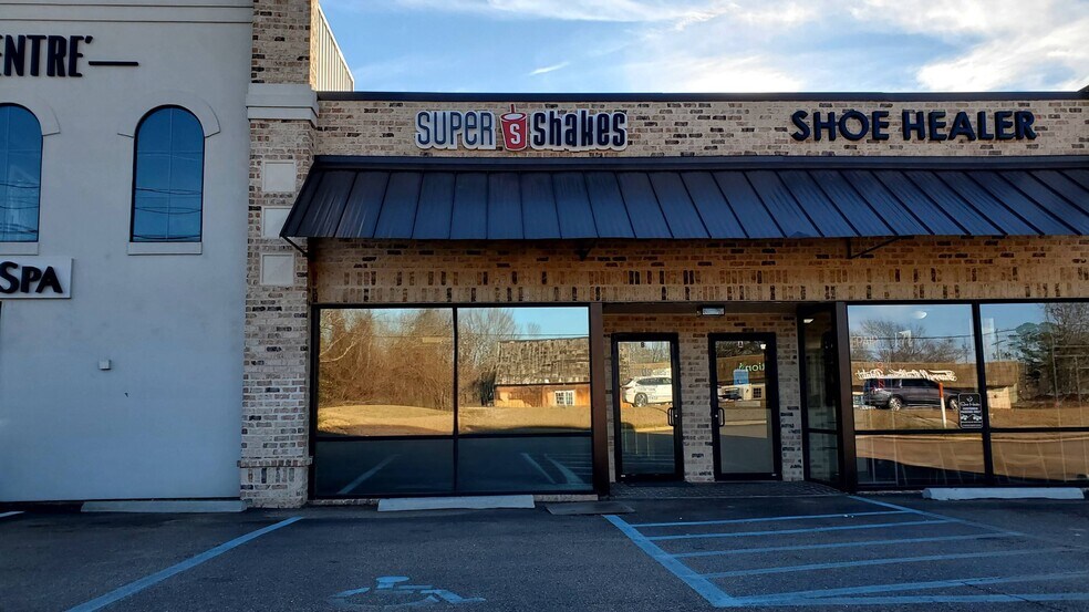 More Photos Of 610 Highway 51, Ridgeland Storefront For Lease