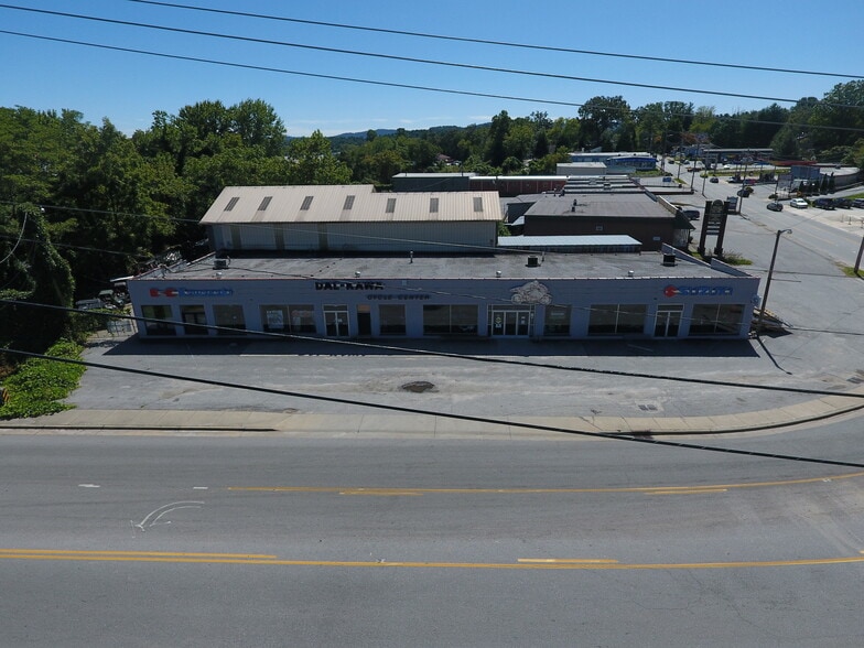 More Photos Of 312 Kanuga Rd, Hendersonville Auto Dealership For Lease