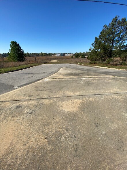 More Photos Of Lake Valley & Yadkin Rd, Fayetteville Land For Sale