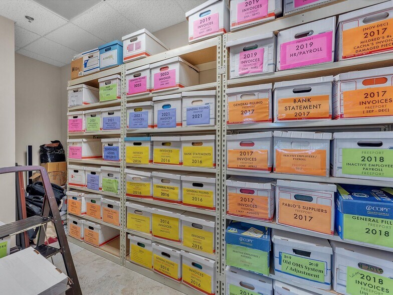 More Photos Of 2260 NW 114th Ave, Doral Warehouse For Lease