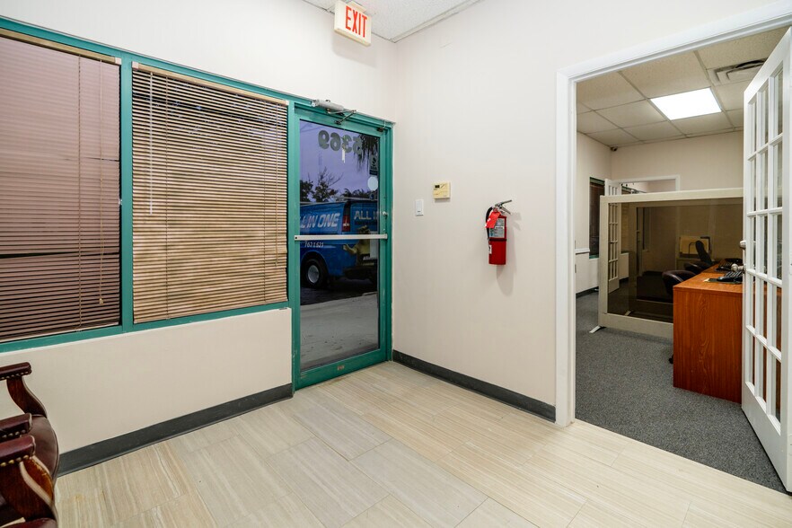More Photos Of 5369 N Nob Hill Rd, Sunrise Office For Lease