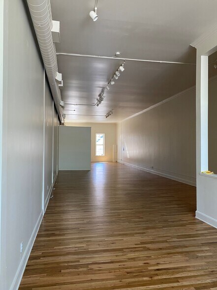 More Photos Of 115-121 E Mountain Ave, Fort Collins Storefront Retail Office For Lease