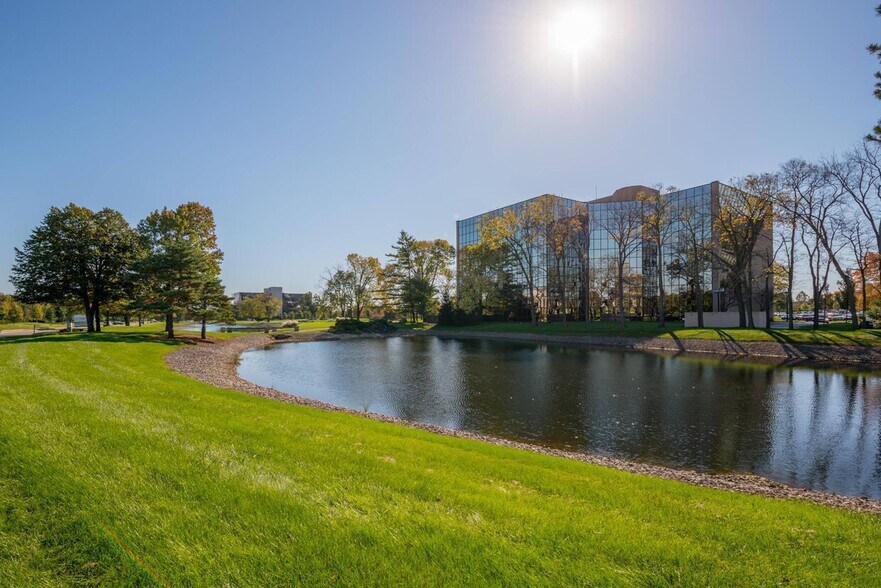 More Photos Of 555 Metro Pl N, Dublin Office For Lease