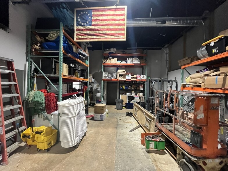 More Photos Of 325 Front St, Perryville Restaurant For Sale