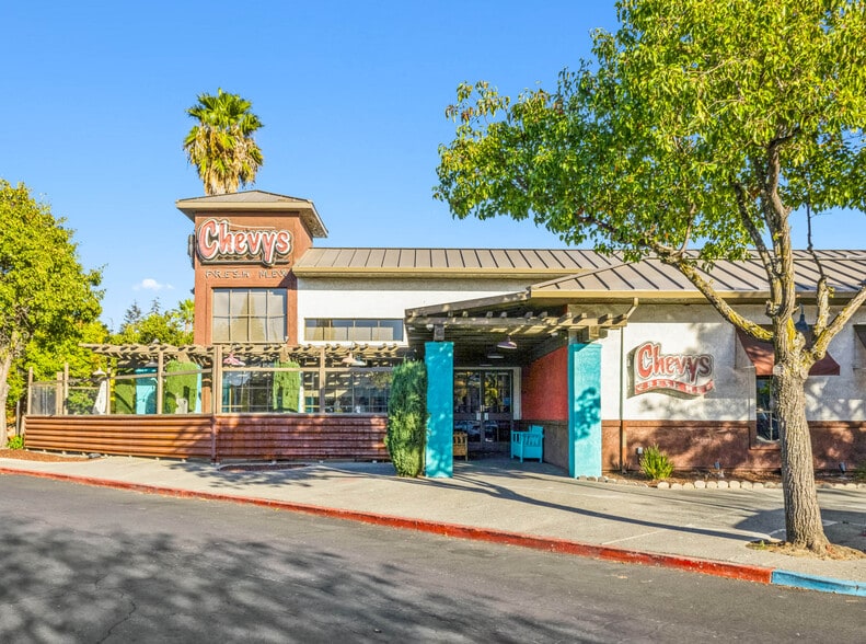More Photos Of 1730 Travis Blvd, Fairfield Restaurant For Sale