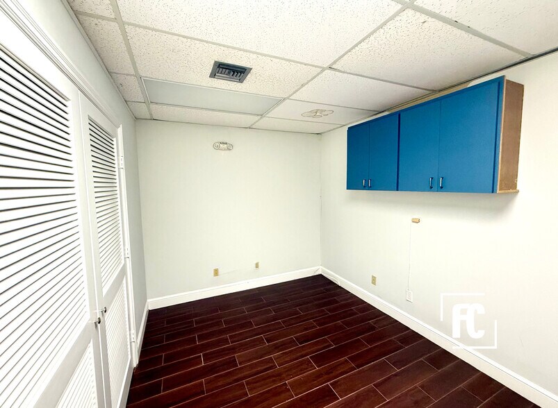 More Photos Of 3601 SE Ocean Blvd, Stuart Office For Sale