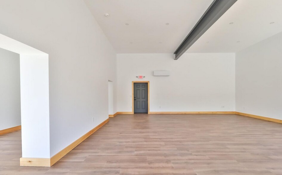 More Photos Of 6194 Main St, Tannersville Office For Lease
