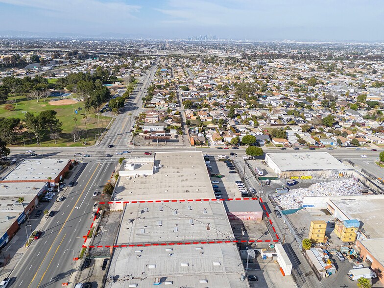 More Photos Of 12828 S Broadway, Los Angeles Warehouse For Sale