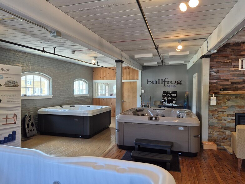 More Photos Of 19 S Walnut St, Wauregan General Retail For Sale
