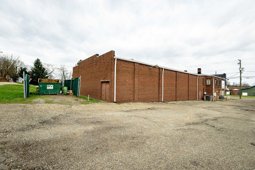 More Photos Of 134 W Lisbon St, Waynesburg Restaurant For Sale