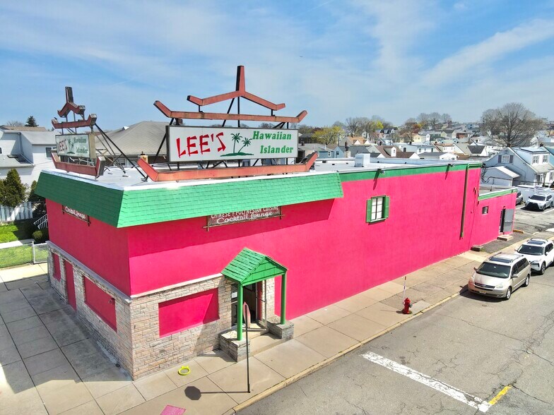 More Photos Of 768 Stuyvesant Ave, Lyndhurst General Retail For Sale