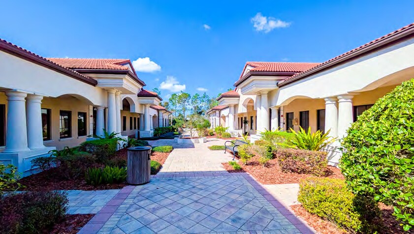 More Photos Of 8946 77th Ter E, Lakewood Ranch Medical For Sale