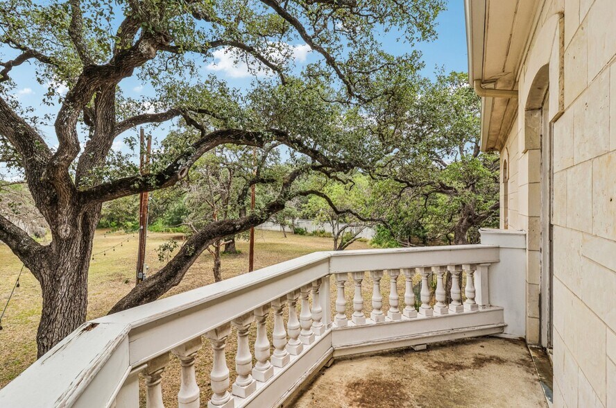 More Photos Of 7735 Mocking Bird Ln, San Antonio Lodge Meeting Hall For Sale