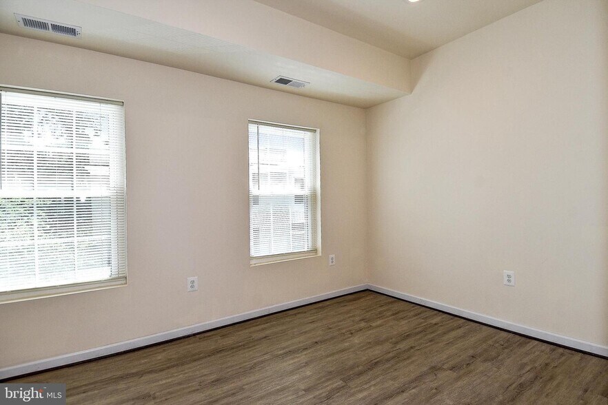 More Photos Of 1500 Ogden St NW, Washington Storefront Retail Residential For Sale