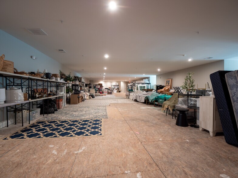 More Photos Of 3957 S Main St, Acworth Office For Sale