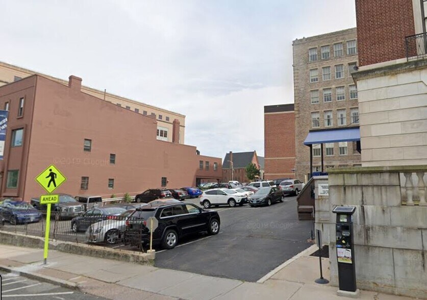 More Photos Of 30 Trinity St, Hartford Office For Sale