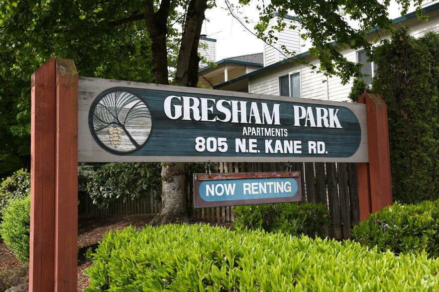 More Photos Of 805 NE Kane Dr, Gresham Apartments For Sale