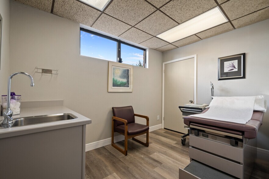 More Photos Of 3027 Aloma Ave, Winter Park Medical For Lease