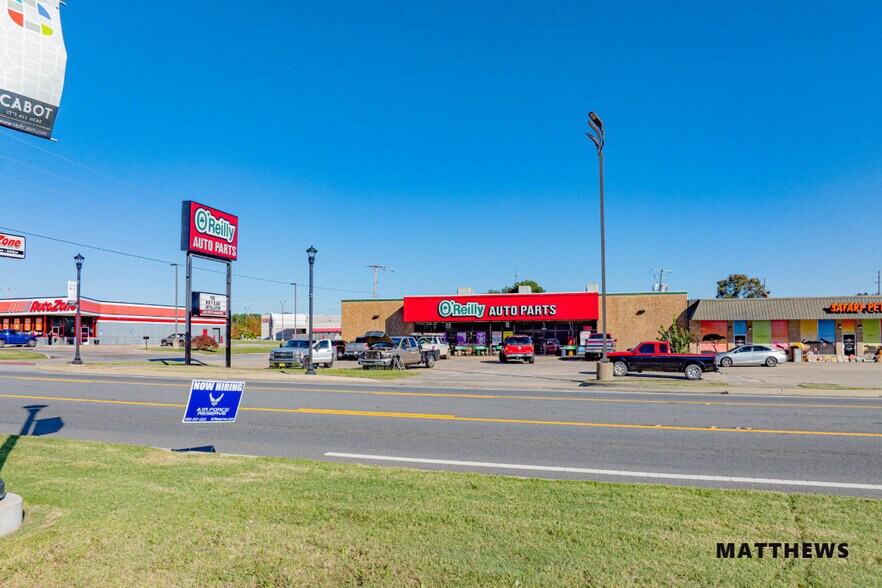 More Photos Of 814 W Main St, Cabot Freestanding For Sale