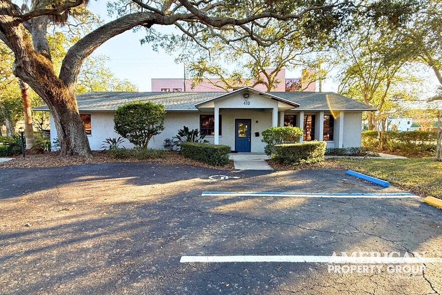 More Photos Of 410 4th Ave E, Bradenton Medical For Lease