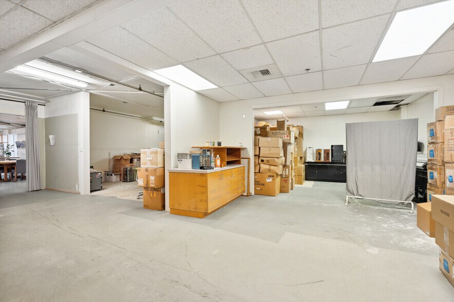 More Photos Of 41 Dravus St, Seattle Multifamily For Sale